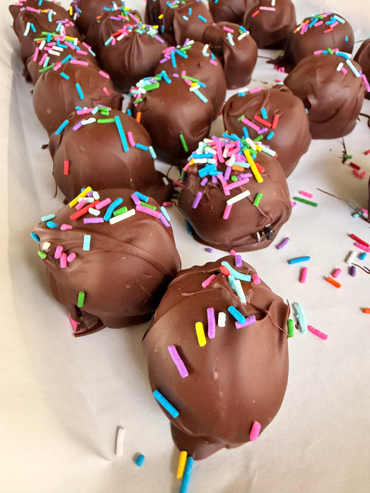 This Week’s Cake Ball Boxes (May 16 - Market Pickup)